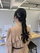 リジー(Litzy)&nbsp;タイトツインアレンジ【三國麗奈】