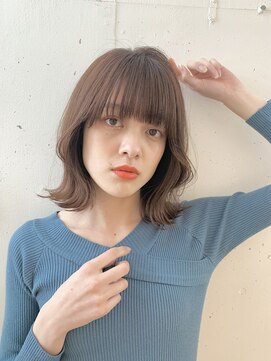 ビーチ(BEACH) レイヤーボブくびれヘア透け感ブラウンベージュカラー