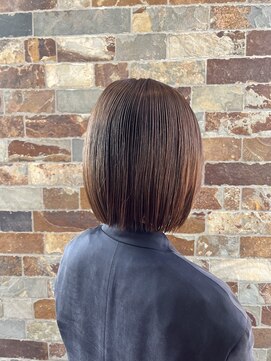 セリオアンジョウ(serio anjo) 切りっぱなしボブ