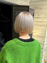 ヲタク(wotaku.)&nbsp;ホワイトシルバーミルクティーハイトーンカラーダブルカラーボブ