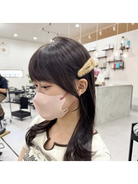 スターク(stark) 顔まわりカット／レイヤーカット／姫路