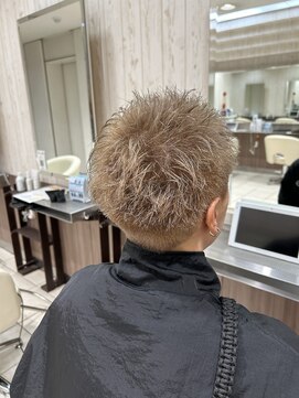 アース 天満橋店(HAIR & MAKE EARTH) 20代30代ビジネス◎スパイキーショート