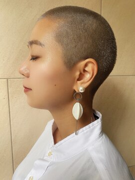 ミモザワークス(Mimosa Works) ミヤザキスタイル 20代30代40代 黒髪刈り上げハンサ ムショート