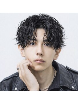 アストラ(ASTRA) MEN’S HAIR/サーフカール/刈り上げセンターパート
