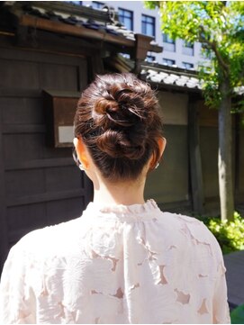 ディスイズアペン(This is a pen.) 結婚式お呼ばれヘアセット