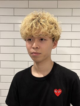 バック(BUCK) マッシュ