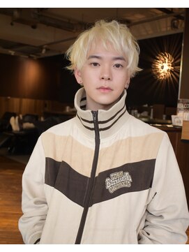 ダブ ダイカンヤマ(DaB DAIKANYAMA) メンズニュアンスショート抜きっぱなしブリーチ