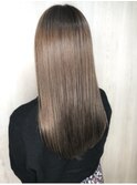 ダークベージュ×ペールベージュ