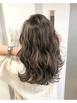 ループ(LOOP) ベージュコントラストハイライト