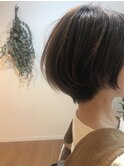 あたまのかたちがきれいになるショートとボブのあいだ