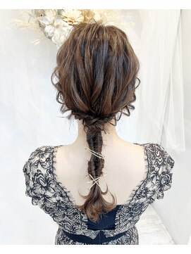 レア(Le'a) タイトローポニー