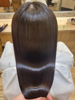 オリーブスバイネオリーブ(Olive's by neolive)&nbsp;斜めバング/グレージュカラー/デザインカラー/髪質改善/新宿