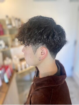 ソイクフ(SOY KUFU) MEN'SHAIRアッシュブラックカルマパーマベリーショート