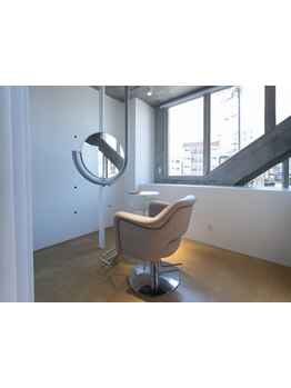 最初から最後までプロのスタイリストが担当！一人一人にしっかり向き合い、あなたの理想を叶えてくれます。