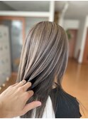 ・アンブレラカラーシルバーベージュ・
