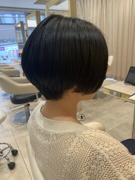 アッシュ 仙川店(Ash) 30代40代50代 大人ナチュラルショートボブ 前髪なし