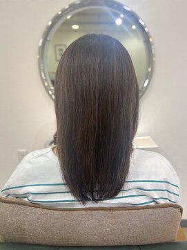 ビィーワンイースト(Be 1 EAST) カット、カラー