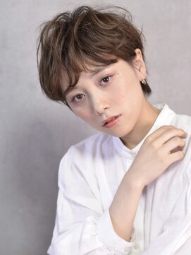 コイ(coii) アッシュベージュゆるふわショート