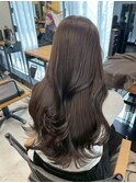 赤み消しカラー　アッシュブラウン　くびれ巻き