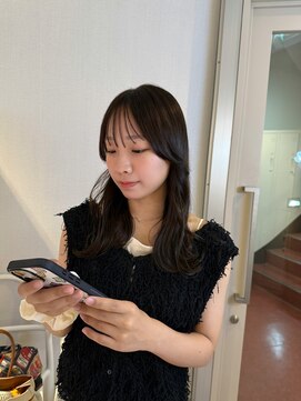 アム(amu) シースルー前髪/顔周りカット/レイヤーカット/透明感カラー