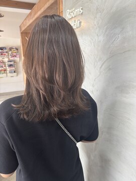 ルームスヘアー(Rooms Hair) 【イマイケ】レイヤーカット／ピンクベージュ