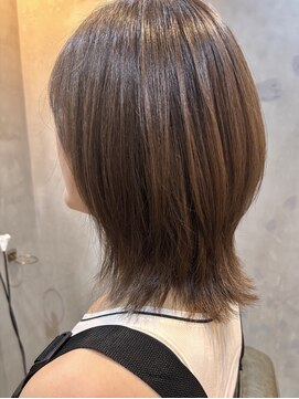 ルラブランシェ(Rula branche) ミディアムレイヤーウルフ