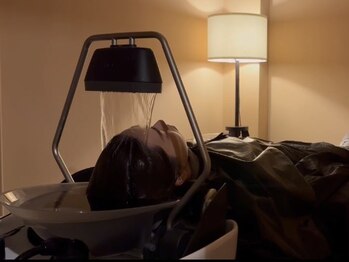 モクレン(mokuren.)の写真/ゆったり個室で癒しのひと時を…頭浸浴,アロマヘッドスパで頭皮ケア&リラックス!頭皮環境を改善し美髪へ◎