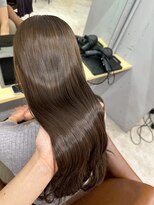 ヴェーレン(Wehlen)&nbsp;髪質改善ストレート　シルク髪　ブラウンベージュ