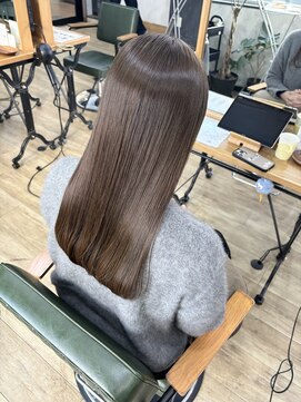 ピフデザイン(pifdesign) 透明感のあるグレージュ