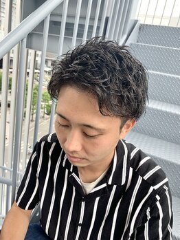 シック(chic)の写真/〈伏見桃山徒歩4分〉眉毛を整える事で「清潔感」×「好印象」なイメージを演出◎【伏見区/メンズカット】