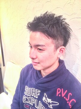 オムヘアーバイグルーマーズ(HOMME HAIR by GROOMER/S) 2ブロック×スパイキー束感ショート・Hommehair2nd・櫻井