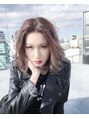 ヘアサロンM 新宿 かき上げバング＋ラフなSTYLE得意です♪