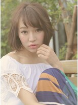 スーベニール(souvenir)&nbsp;透明感とカタチ整うスウィングショートボブ☆ショートバング