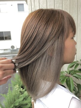 ルアナ(LUANA) インナーグレーアッシュ