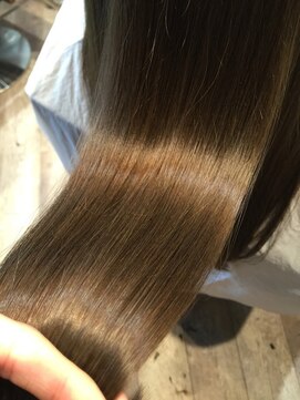 ロココ(rococo.) うる艶ストレート