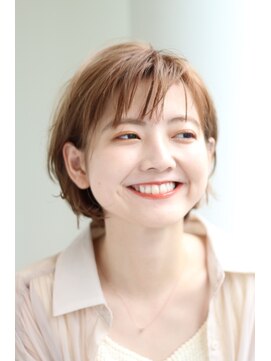 アーク(ARC+) 耳かけショートボブ【ARC+代官山】