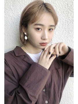 エイミー(amy.) タイトボブ×ハイトーンベージュ