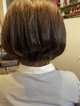 ふぁみーゆ(Famille) グラデーションボブ