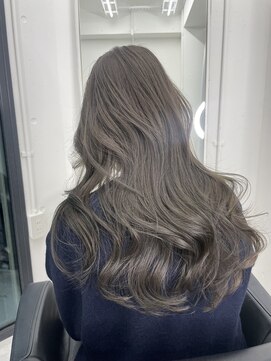 ジーナ 渋谷神南(Zina) 【Kaede】大人気透明感アッシュベージュカラー