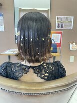 ブリックヘアー(BLICK Hair)&nbsp;ショートボブ。ピンアレンジ