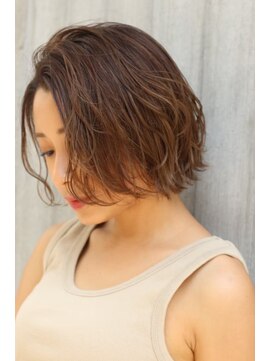 シー バイ ロンド 新宿(Sea by Lond) コテ巻き風パーマ/グレージュ