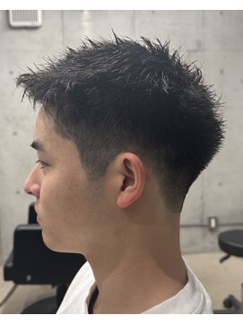 フイ 横浜センター北店(Hui) フェザーパーマ/グレーブルーカラー/刈り上げショートパンク