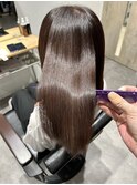 est式美髪矯正ならダメージレスカラーと同日施術できます