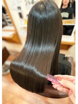 フリージア(freesia)&nbsp;髪質改善/艶髪ロング/ヘッドスパ