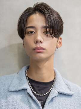 シティ(CITY) 小久保styleフェザーパーマフェザーショートグレーエンドカラー