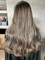 アポロ 横浜駅店(apollo)&nbsp;xバレイヤージュ/ホワイトグレージュ/レイヤーカット