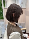 透け感のある柔らかなブラウンカラー