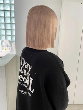 リンドトウキョウ(LINDO TOKYO) ホワイトベージュ/ブリーチ/ハイトーン/心斎橋/ダブルカラー