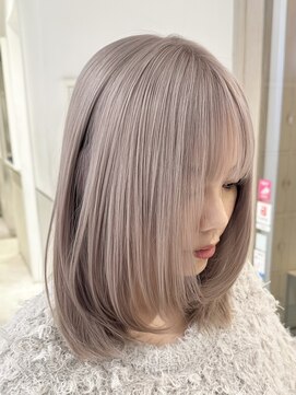 フリーラ 表参道(freera) ミディアムレイヤーカット ブリーチカラー 似合わせカット