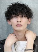 無造作縦落ちツイストスパイラルパーマ刈り上げマッシュ